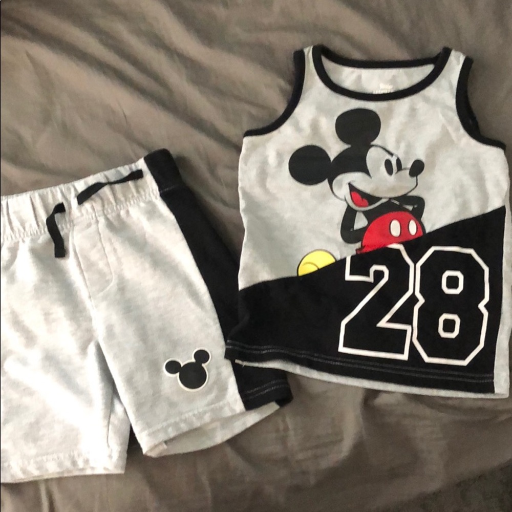 Disney Mickey boys 3T shorts & shirt set